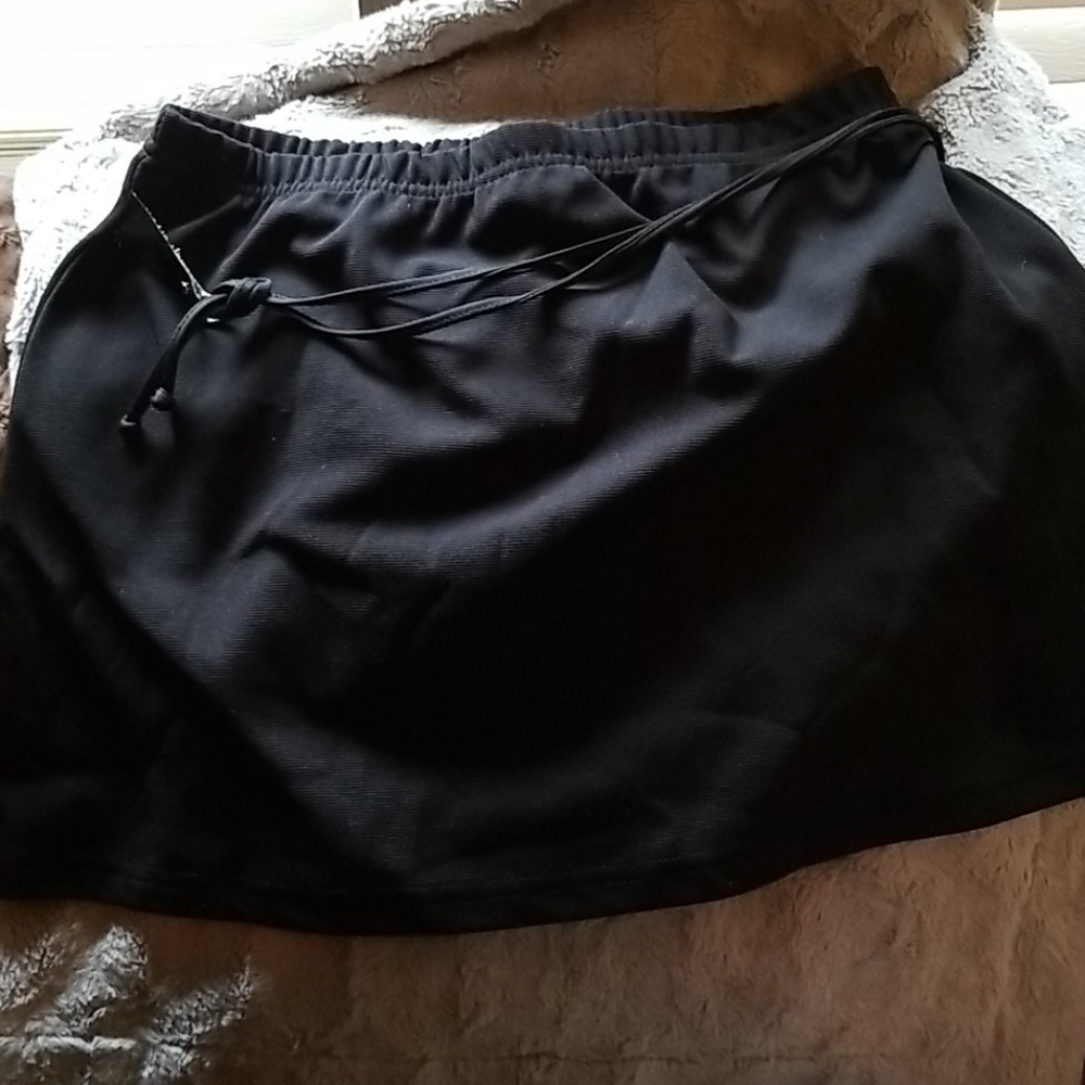 Black skirt